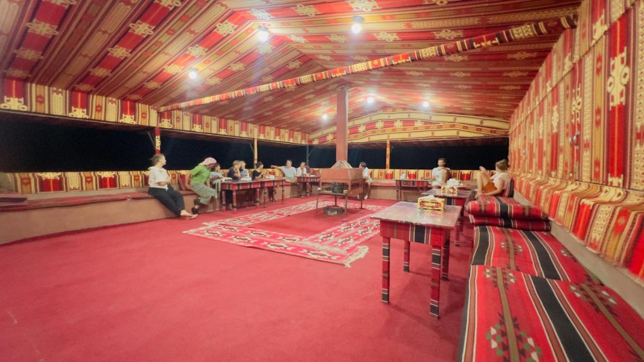 Bedouin Host Camp& With Tour Hotel วาดิรัม ภายนอก รูปภาพ