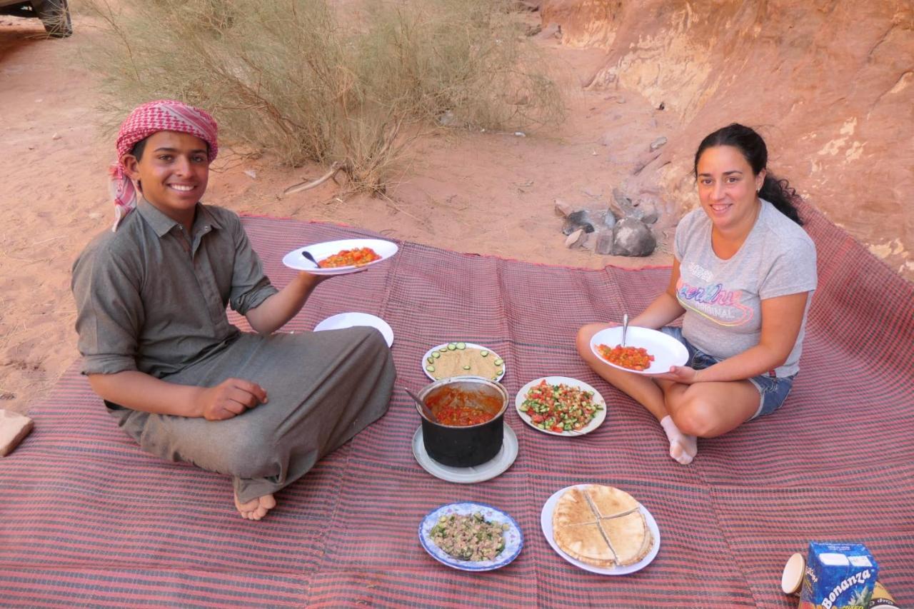 Bedouin Host Camp& With Tour Hotel วาดิรัม ภายนอก รูปภาพ